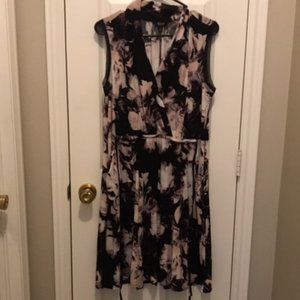 Vera Wang Sleeveless Flower-Print Dress